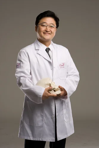Dr. Jun-Ho Kim